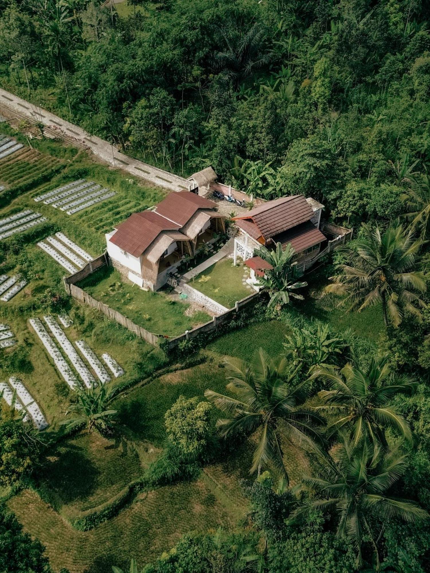 Отель Alora House Lombok Tete Batu Тетебату Экстерьер фото
