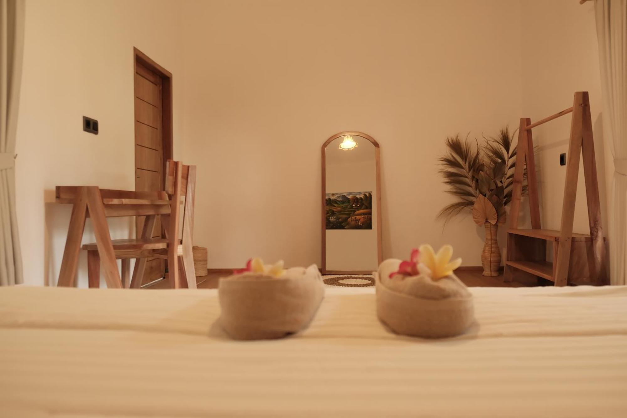 Отель Alora House Lombok Tete Batu Тетебату Экстерьер фото